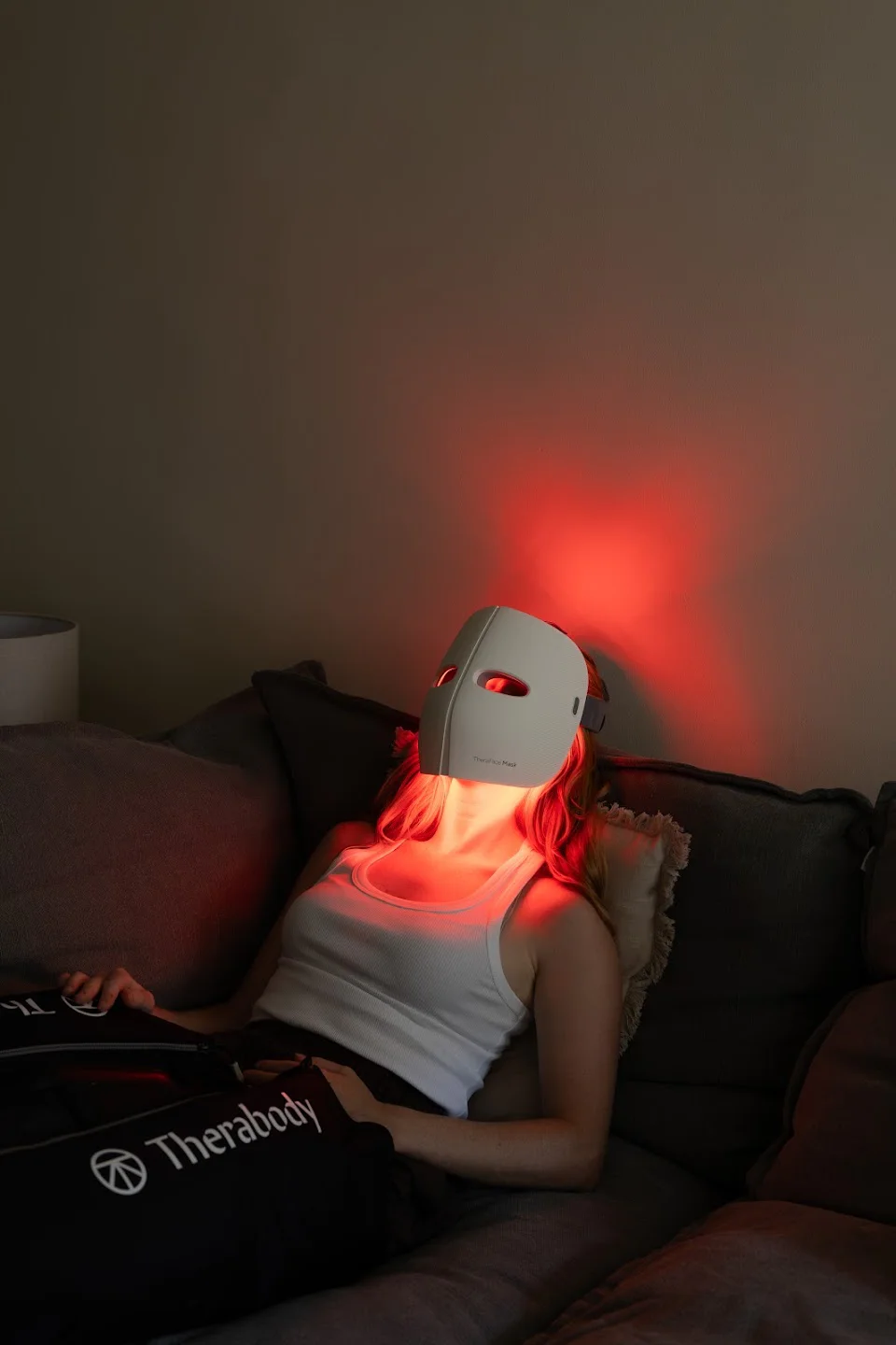 Terapia de luz roja: beneficios reales, dosis y riesgos