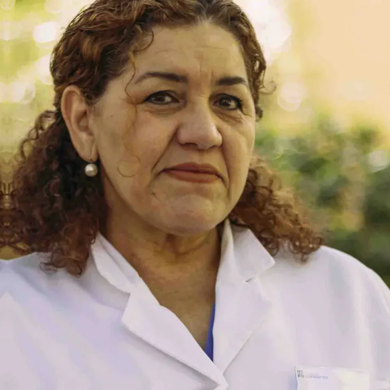 Dra. Asnat Martínez